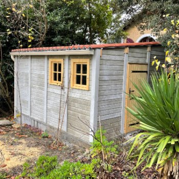 Abri de jardin en béton aspect bois 1 pente